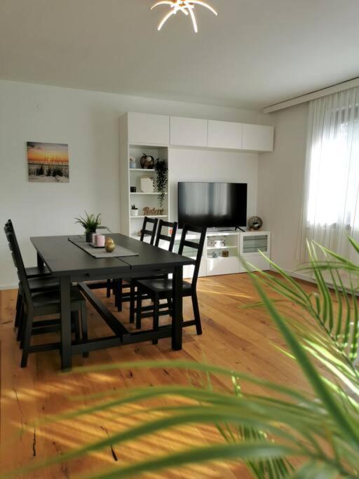 Woerthersee: Gemuetliche Wohnung Клагенфурте Экстерьер фото